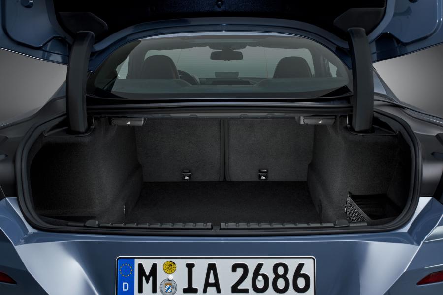 Багажник BMW M850i xDrive (G15) 2018 года  (WW) (фото 79 из 88)